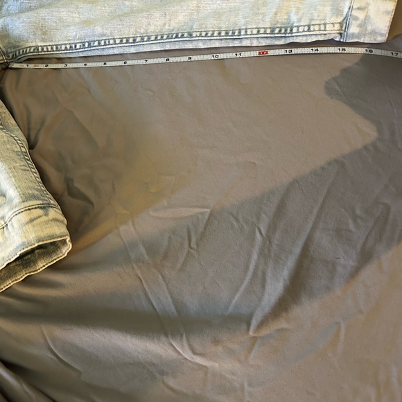 Levi’s fully lined jean jacket - Picture 11 of 11